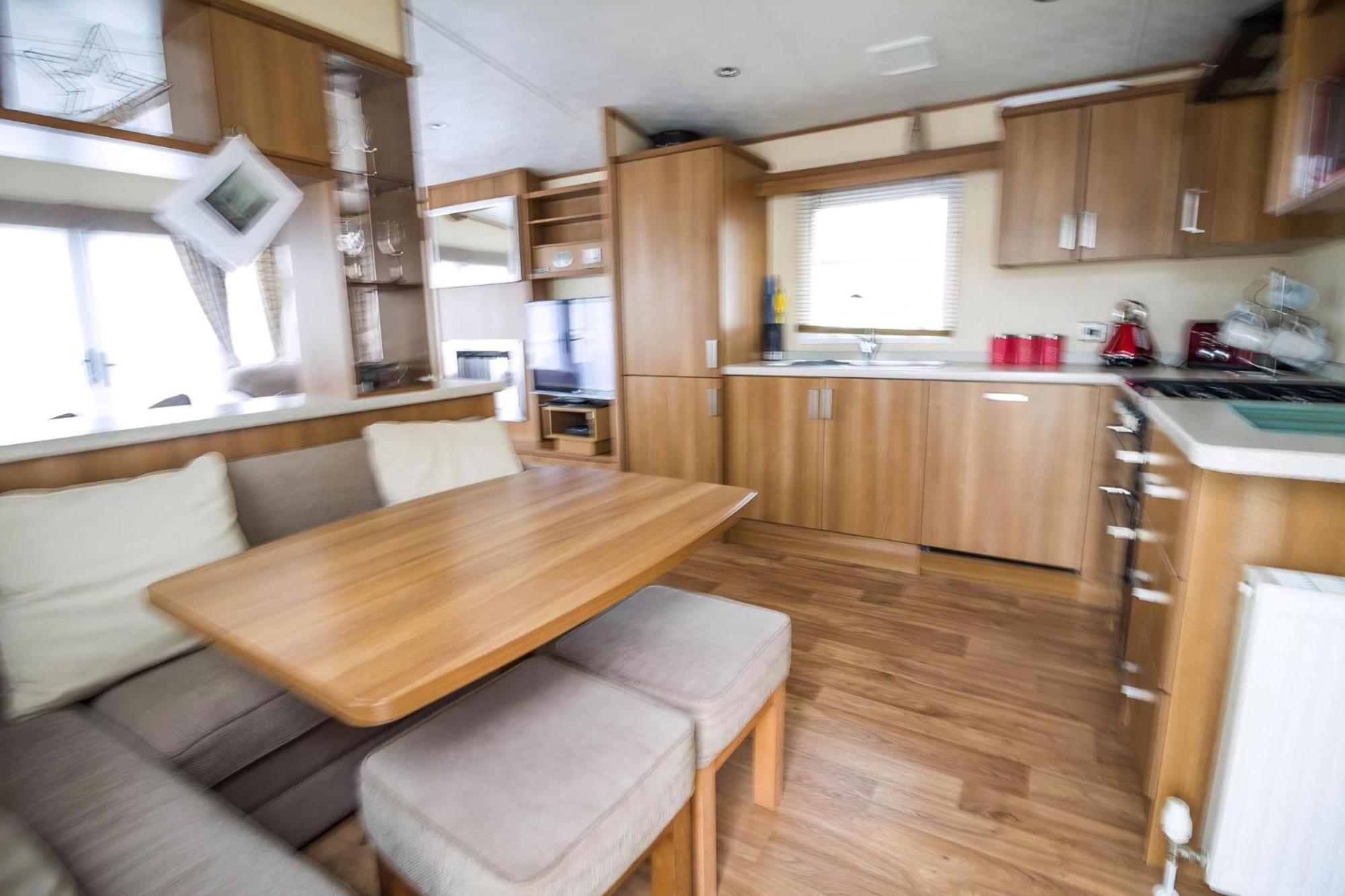 6 Berth Caravan With Decking At Manor Park In Hunstanton Ref 23017H ภายนอก รูปภาพ